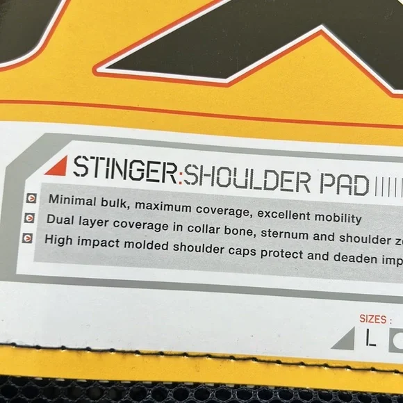 STX Stinger Lacrosse Shoulder Pad Intermediate  Beginner in Black Size XXS - Picture 2 of 8